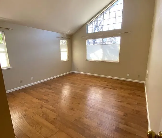 470 Gabilan St #3 — Photo 20