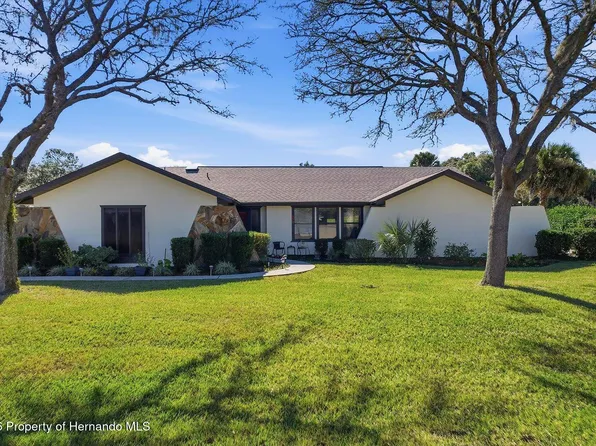 560 E Falconry Ct, Hernando, FL 34442