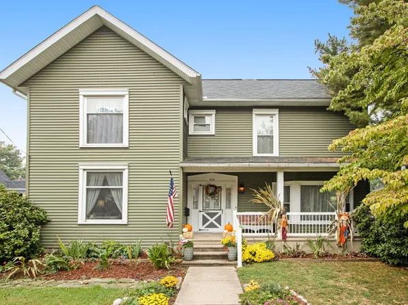 414 S Kalamazoo St, Vicksburg, MI 49097
