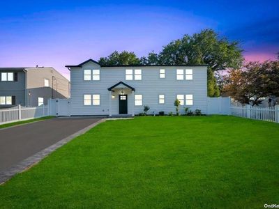 88 Squirrel Lane, Levittown, NY, 11756