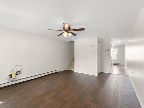 3rd image of 338 Johnston Ave
