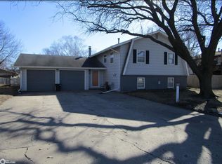 108 Meadow Ln, Iowa Falls, IA 50126