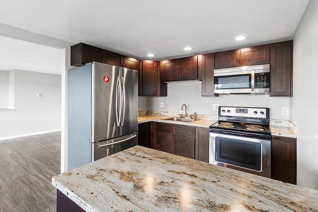 15108 Silcox Dr SW — Photo 3