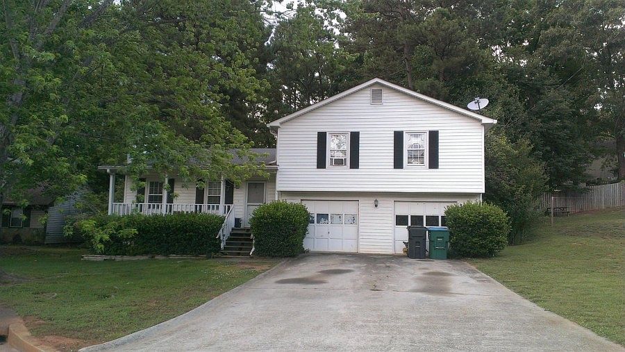 1st image of 2770 Herron Cir