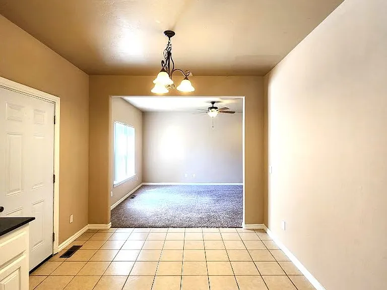 13705 & 13707 Oxford Dr — Photo 12