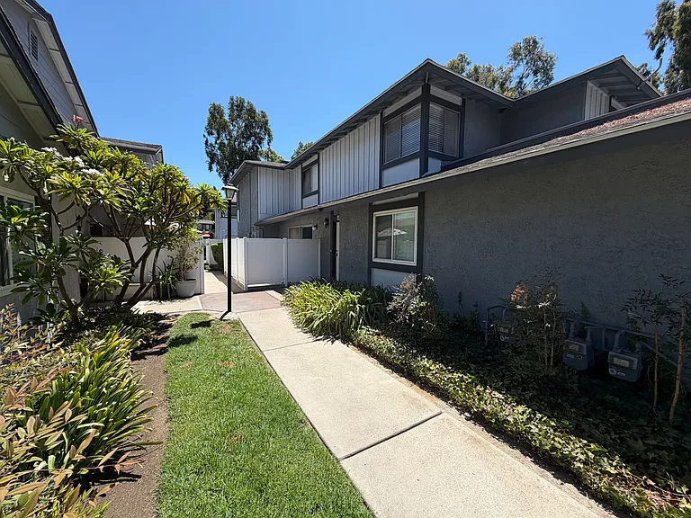 6473 Shady Lawn Dr #6 — Photo 3