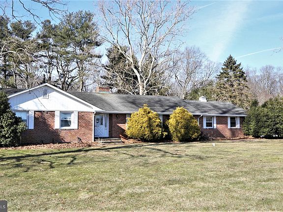 3rd image of 38 George Davison Rd