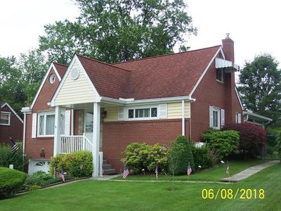 209 Sunset Dr, White Oak, PA, 15131