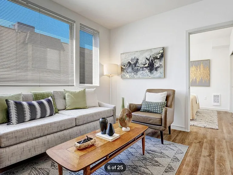121 12th Ave E #301 — Photo 3