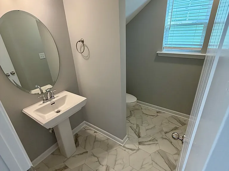 30 Stonehenge Ln — Photo 5