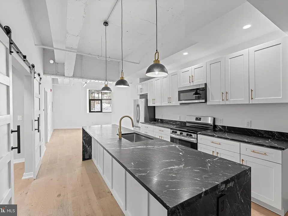 36 N Narberth Ave #1B