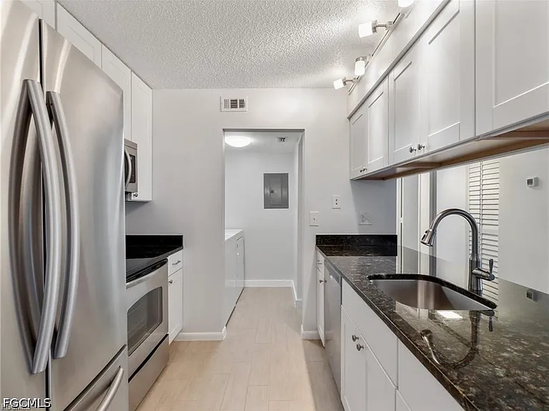 9540 Green Cypress Ln #10-B2 — Photo 16