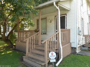 19 E 2nd St, Niles, OH 44446