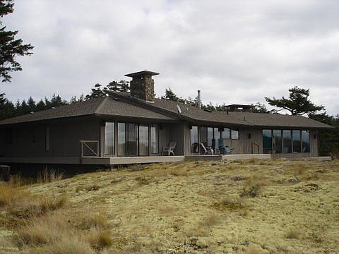 Open and airy floorplan with over 1700' sq. ft. of deck.