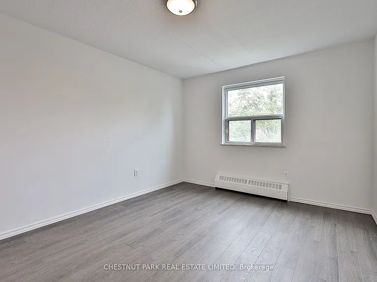 900 Glen St #409 — Photo 30