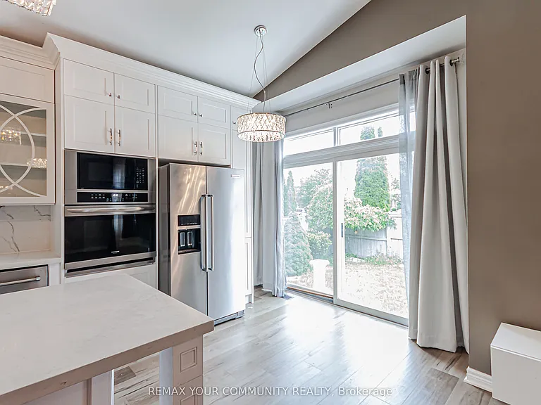 117 Littleside St — Photo 10