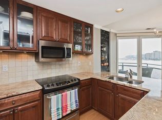 600 Harbor Blvd UNIT 940, Weehawken, NJ 07086