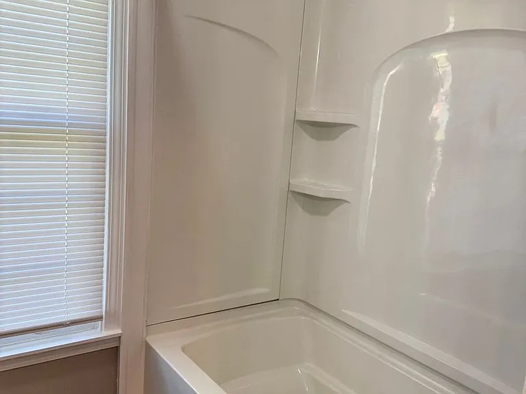 389 Elaine Dr — Photo 13