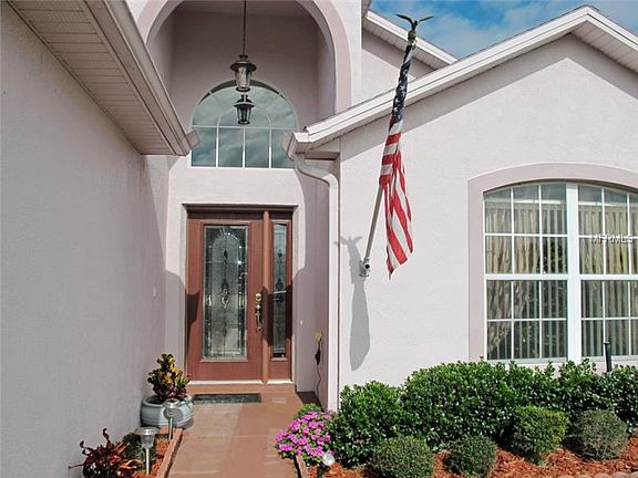 2nd image of 5121 Violet Ln