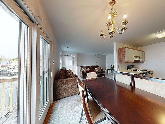 4th image of 13 Riverwatch Ct