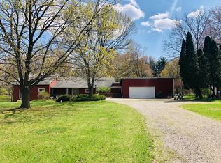 52806 Johnson Rd, Three Rivers, MI 49093