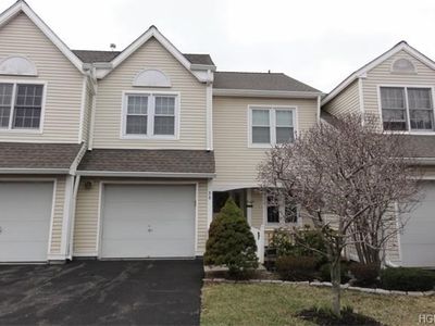 58 Spruce Ridge Dr, Fishkill, NY, 12524