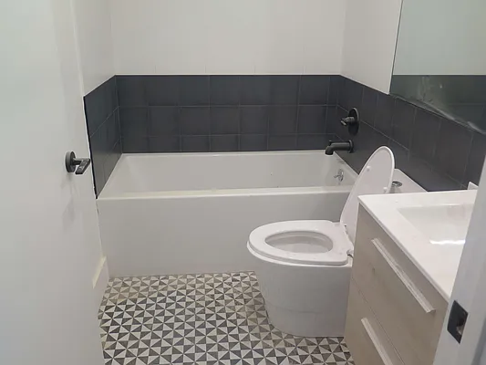 Rented by Spot It Realty LLC | media 64