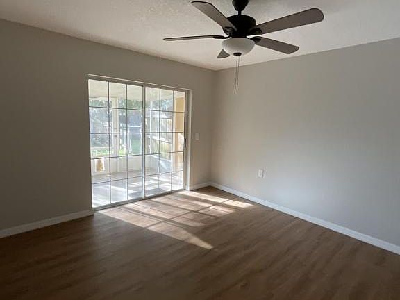 5th image of 37401 Chicago Ave