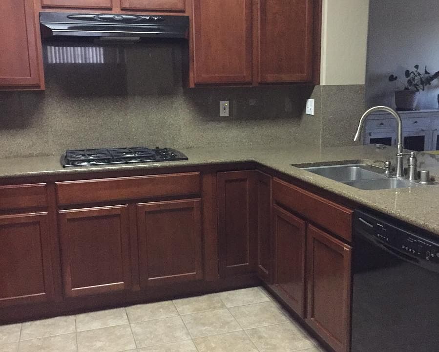 2nd image of 1726 W Castoro Way