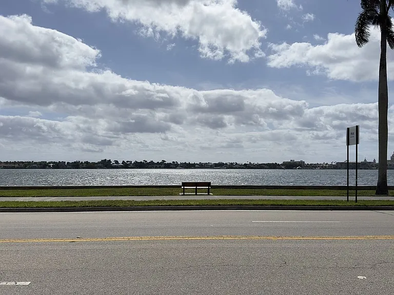 1801 N Flagler Dr #910 — Photo 38