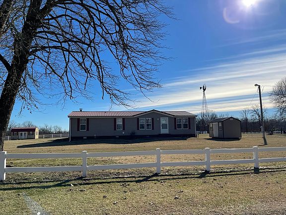 4th image of 159 & 161 Hills Farm Ln