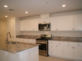 2579 Pacifica Dr, Madera, CA 93637