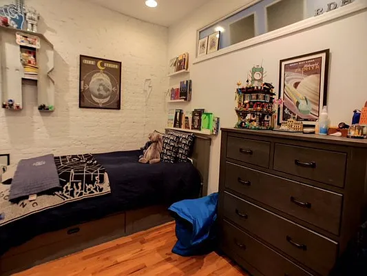 Rented by Compass | media 22