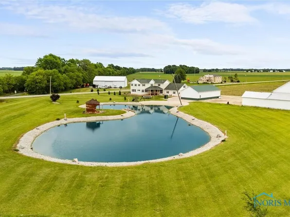 1548 County Road 128, Fremont, OH 43420