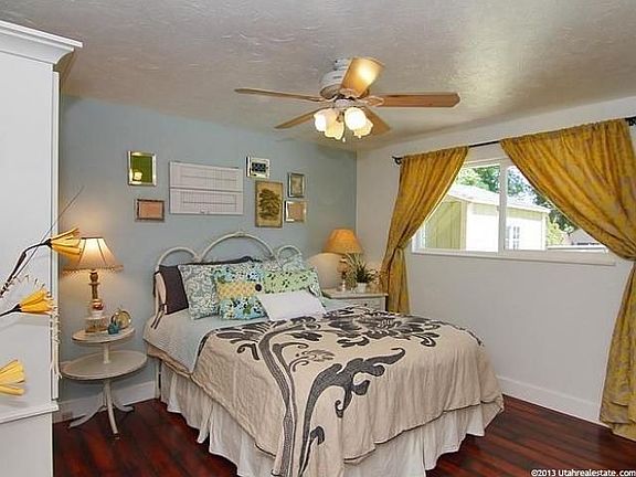 4th image of 1401 E Blossom Dr