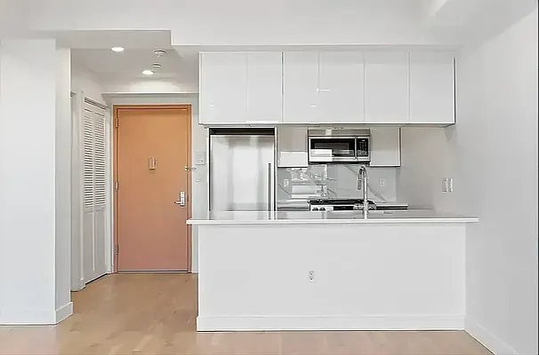 Rented by Living New York | media 37