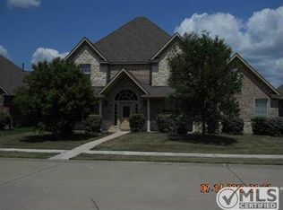 2324 Amesbury Dr, Mesquite, TX