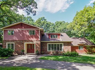 9700 Janero Ct N, Mahtomedi, MN 55115