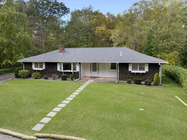 420 Hortonville Rd, Swansea, MA 02777