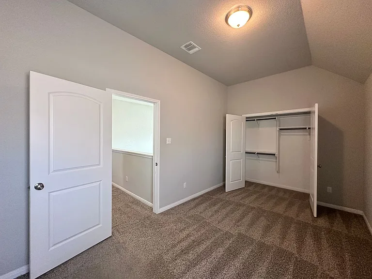 3424 Addison St — Photo 42