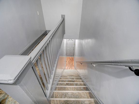 5th image of 495-497 Norwood St #4