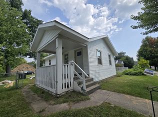 1217 Sorin St, South Bend, IN 46617