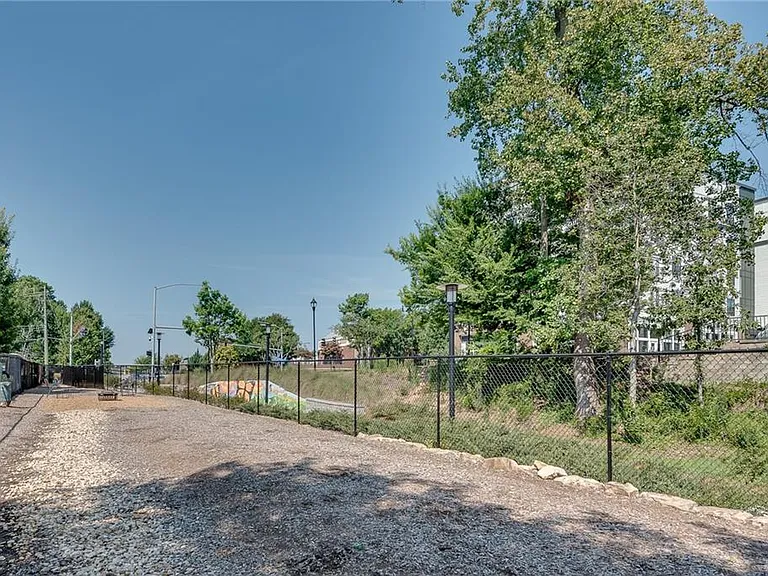 5200 Peachtree Rd #1101 — Photo 30