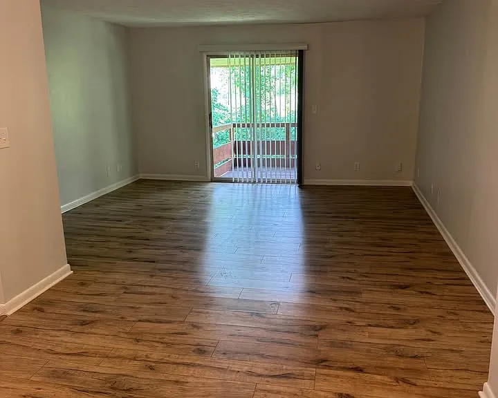 105 Oldham Dr #7 — Photo 6