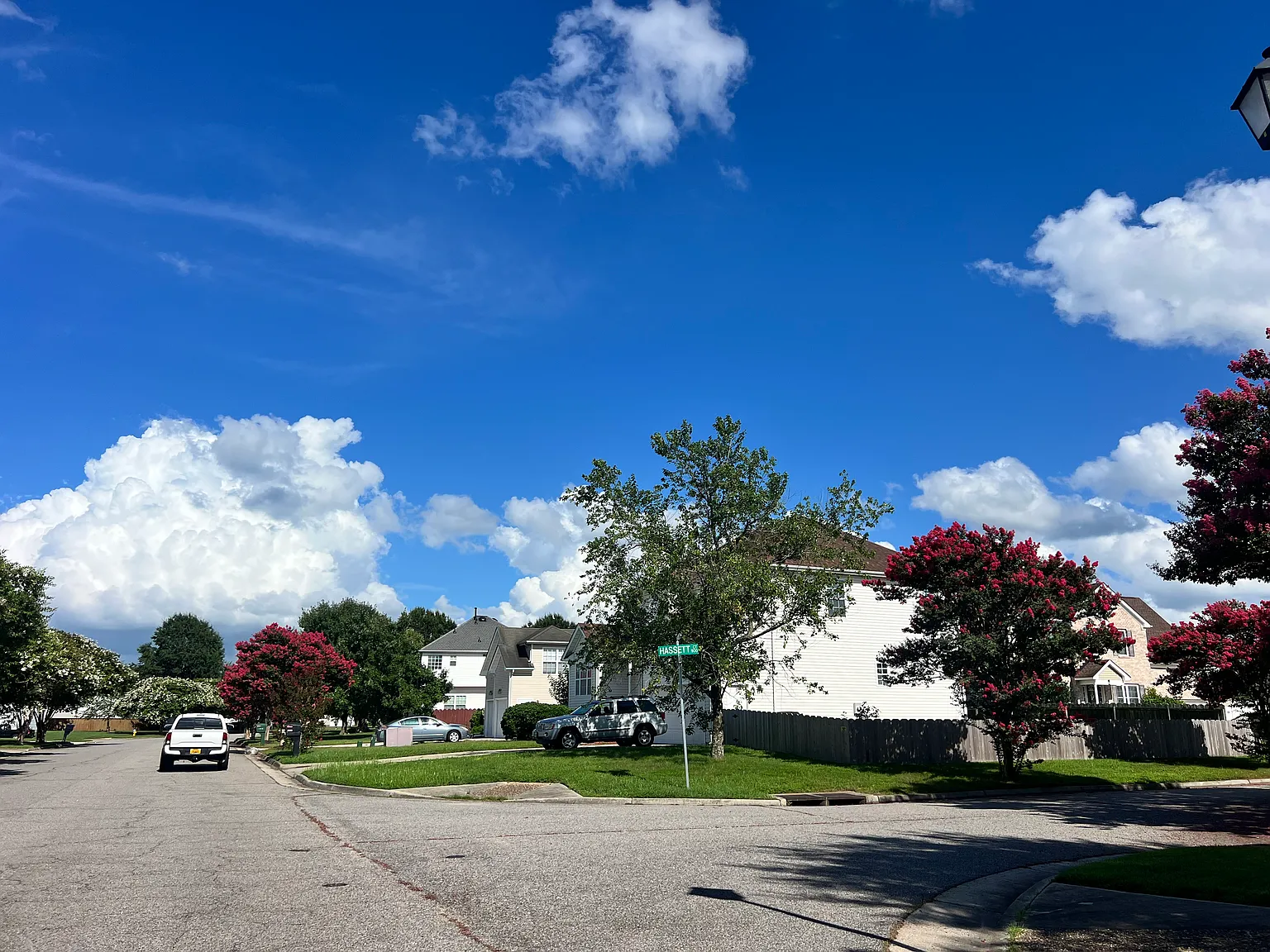 4 bed, 2350 sqft, $2,900 — Photo 3