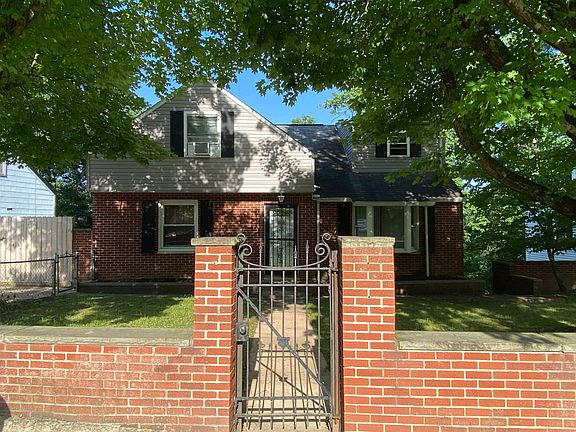 2nd image of 816 Churchill Dr