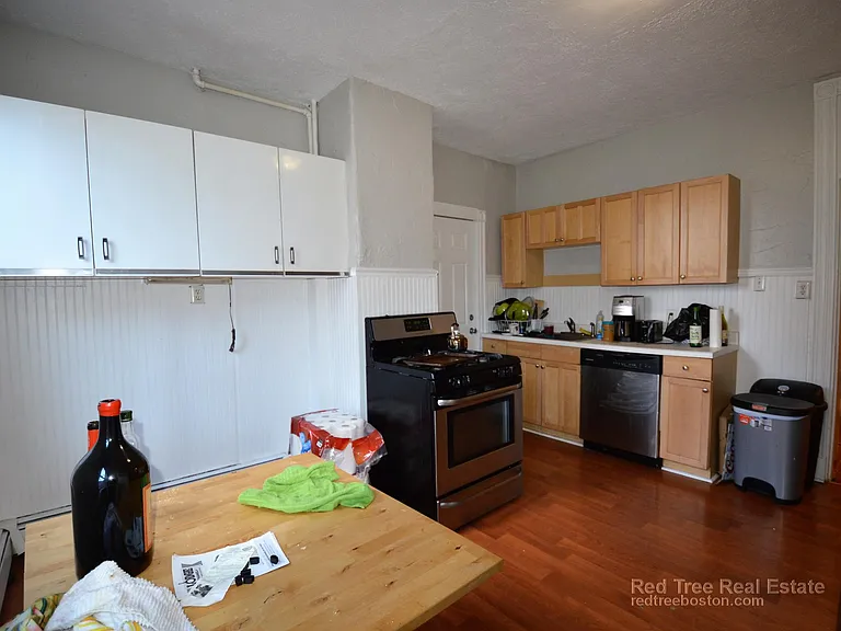 17 Eldora St #3 — Photo 8