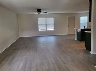 2626 Tummel Ln, Fuquay Varina, NC 27526