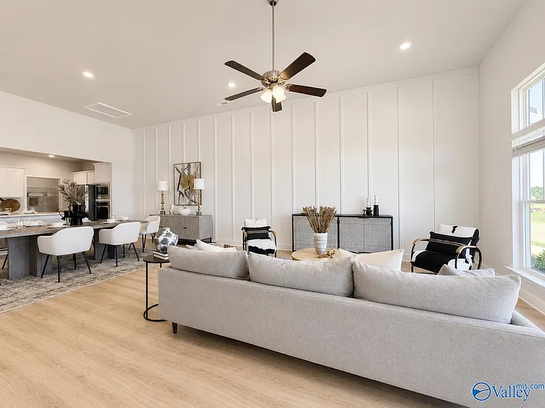 110 Moss Brook Ln — Photo 12