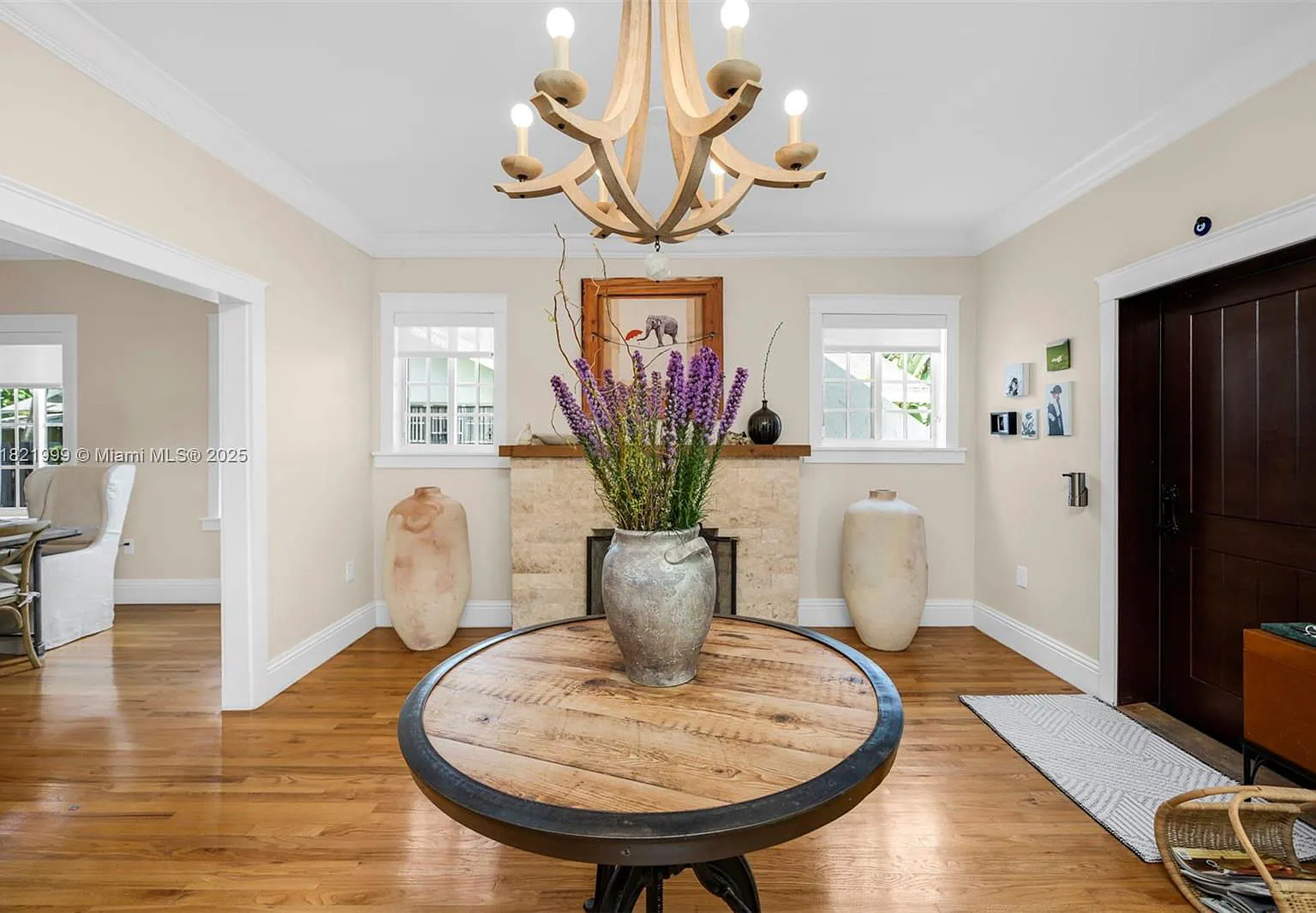 3 bed, 1.5 bath, 2189 sqft, $9,500 — Photo 4